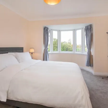 Holiday home Five Bedroom House Centre - Peace House - 56 Sycamore Terrace