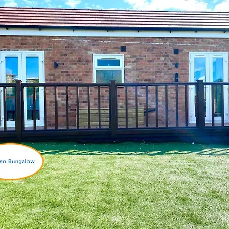 度假居 Six Bedroom - Five Bedroom Main House With One Bedroom Garden - Centre